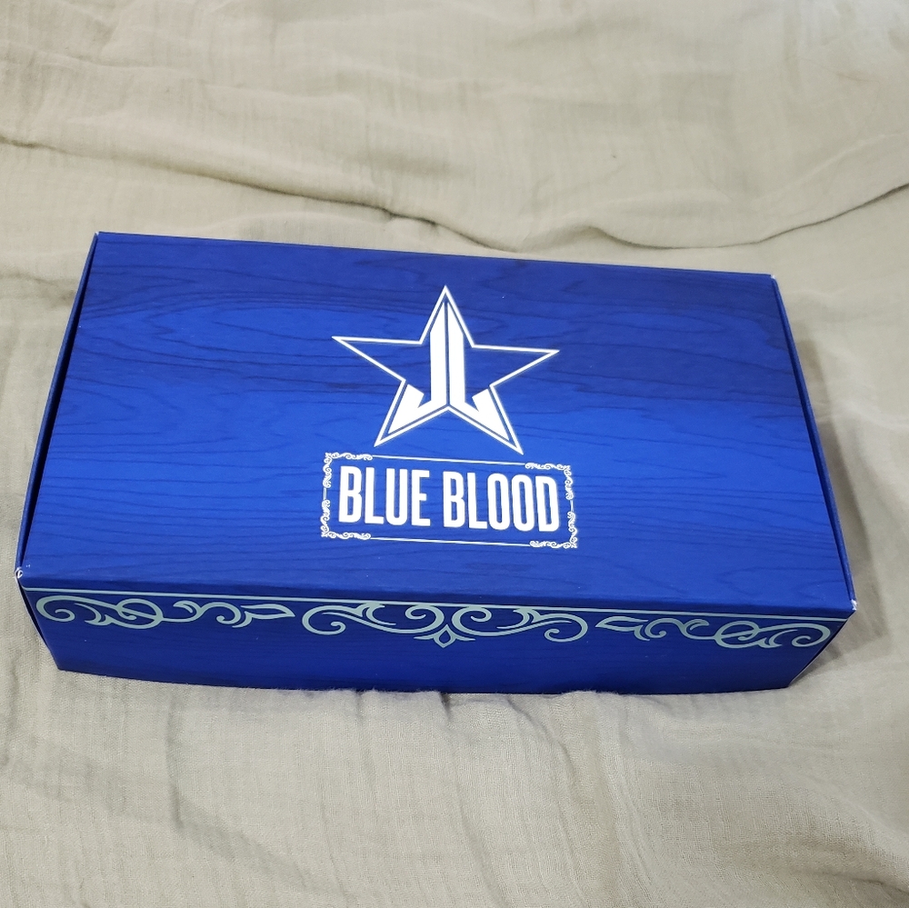 Jeffree Star Blue Blood Palette